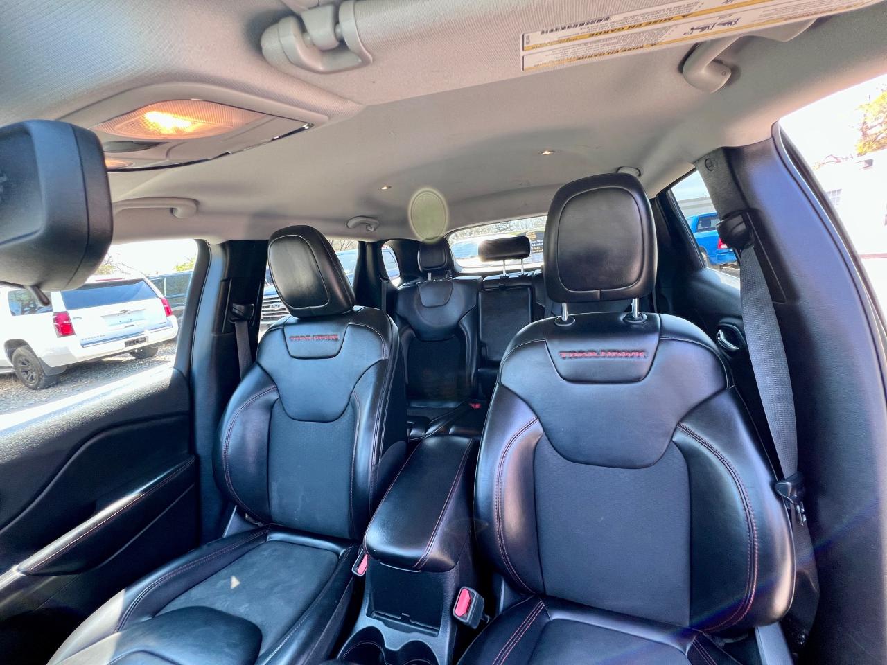 2020 Jeep Cherokee Trailhawk - Photo #19