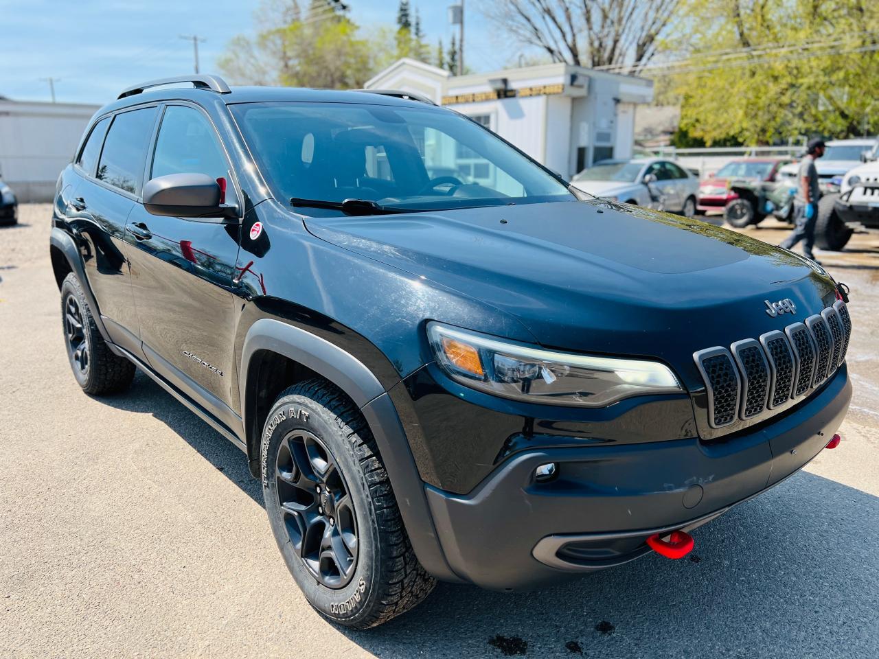 2020 Jeep Cherokee Trailhawk - Photo #2