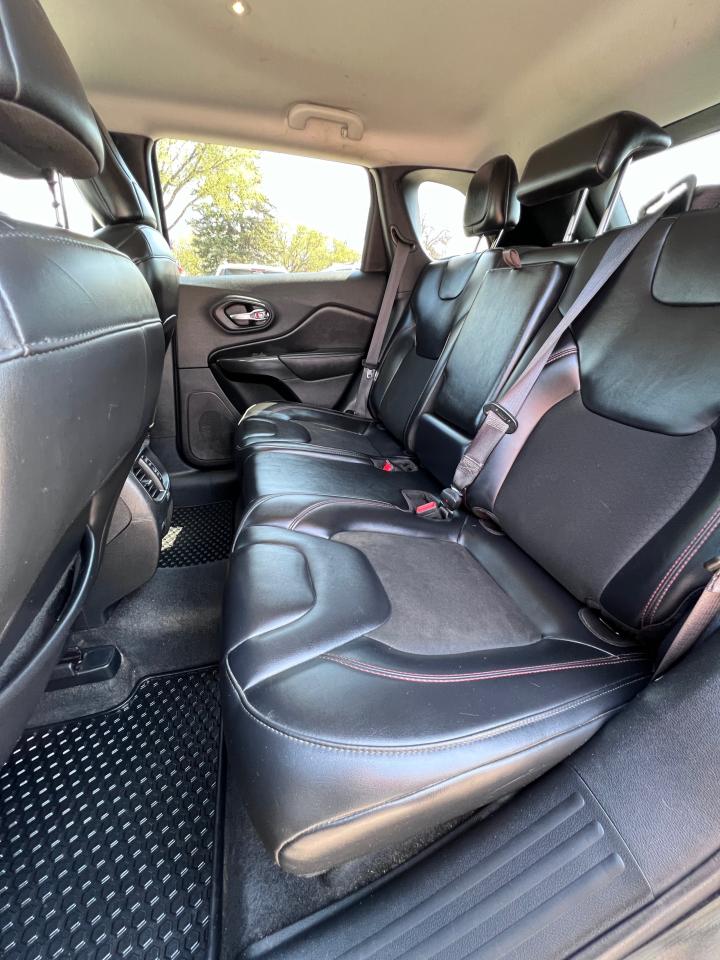2020 Jeep Cherokee Trailhawk - Photo #15