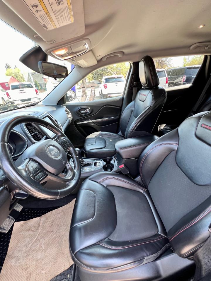 2020 Jeep Cherokee Trailhawk - Photo #18