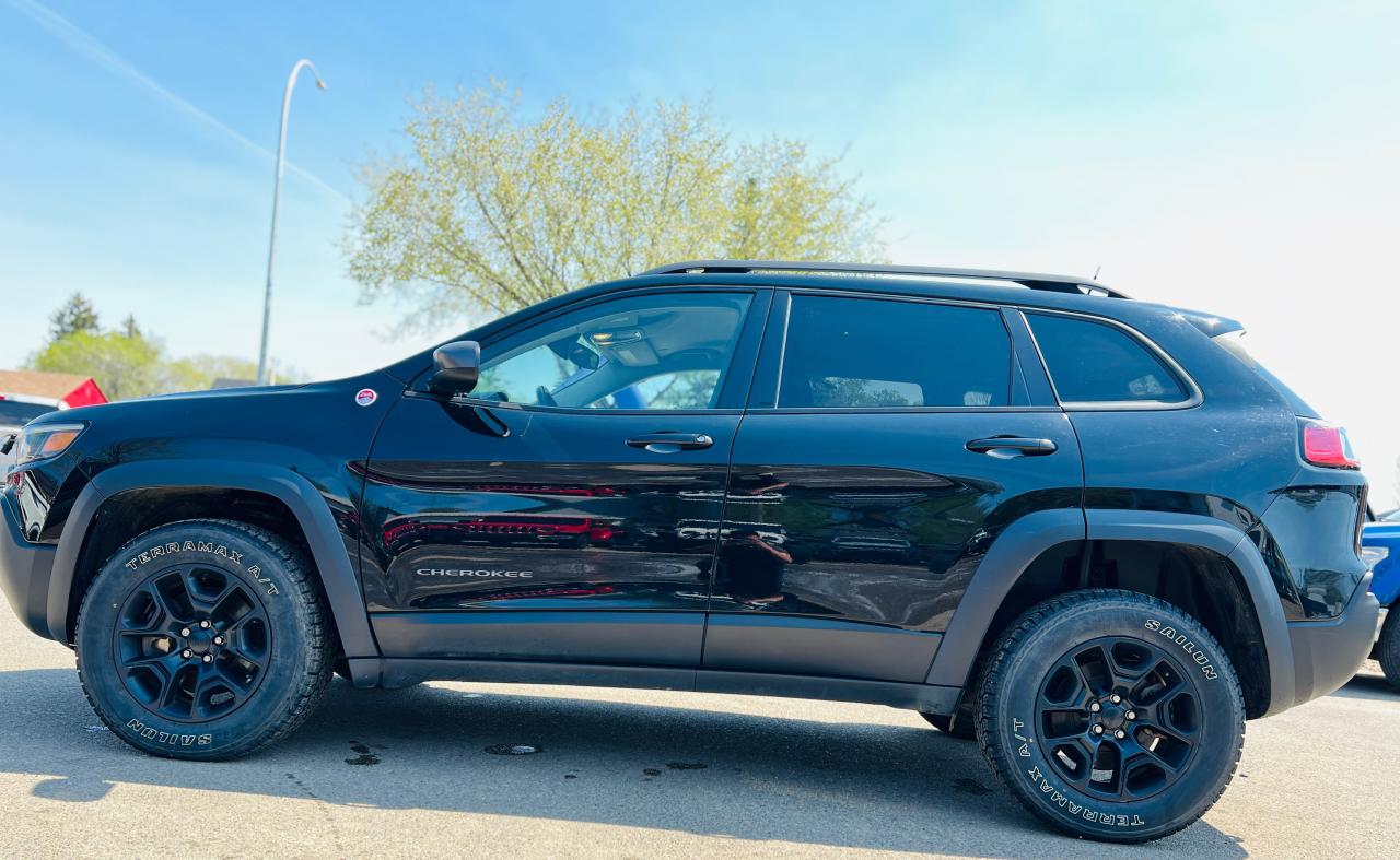 2020 Jeep Cherokee Trailhawk - Photo #5