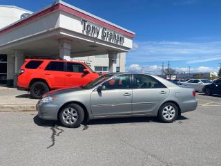 Used 2005 Toyota Camry LE V6 for sale in Ottawa, ON