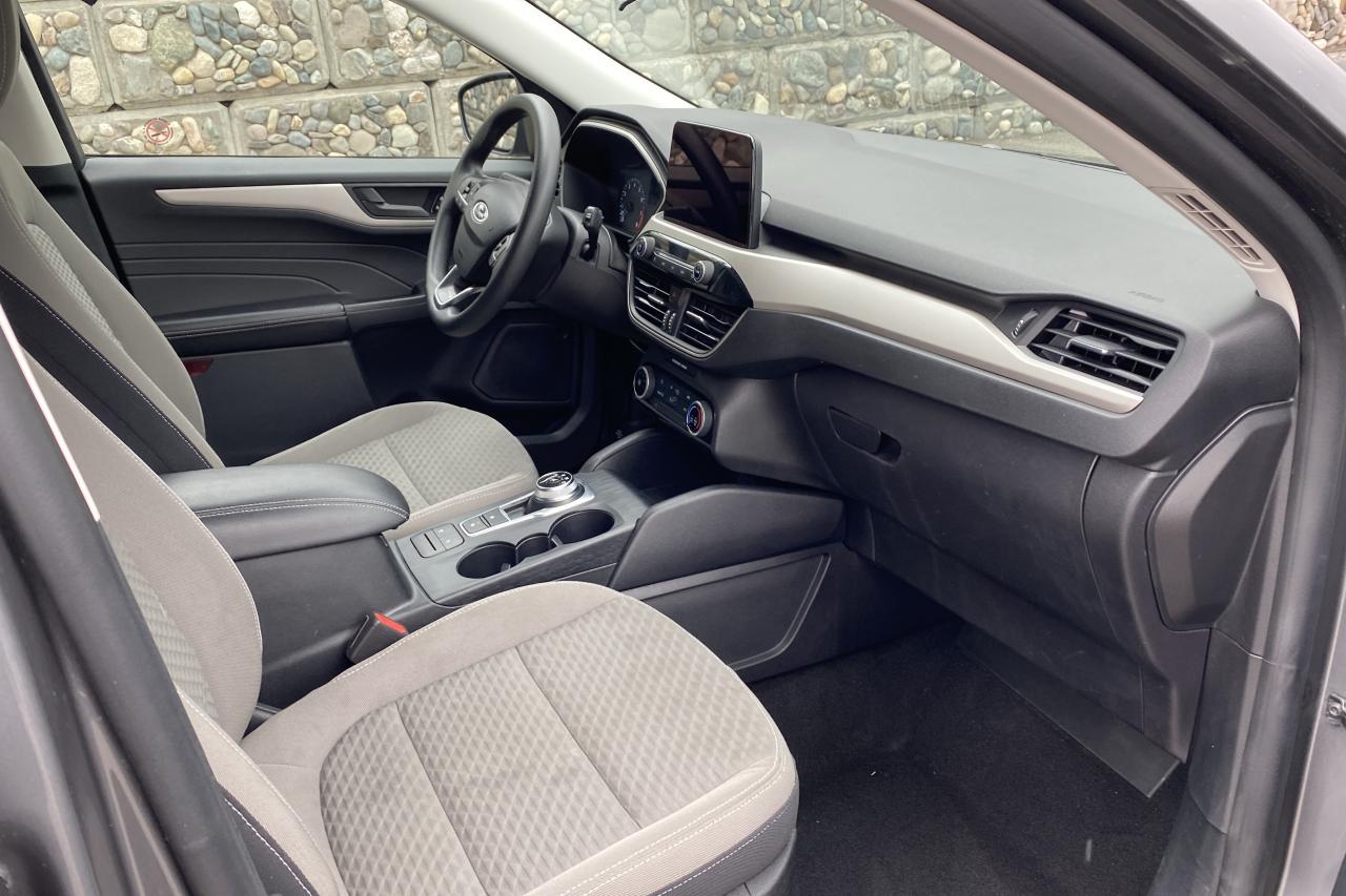 2022 Ford Escape SE AWD Photo