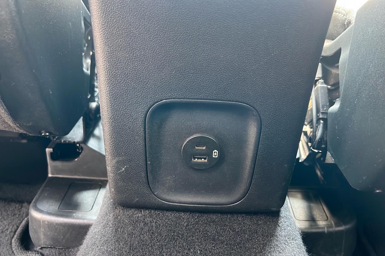 2022 Ford Escape SE AWD Photo