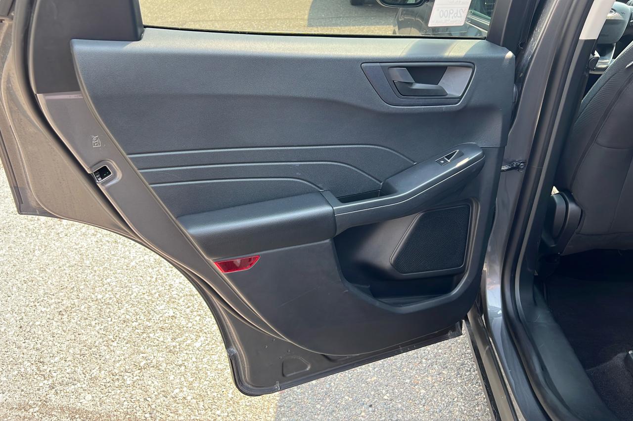 2022 Ford Escape SE AWD Photo