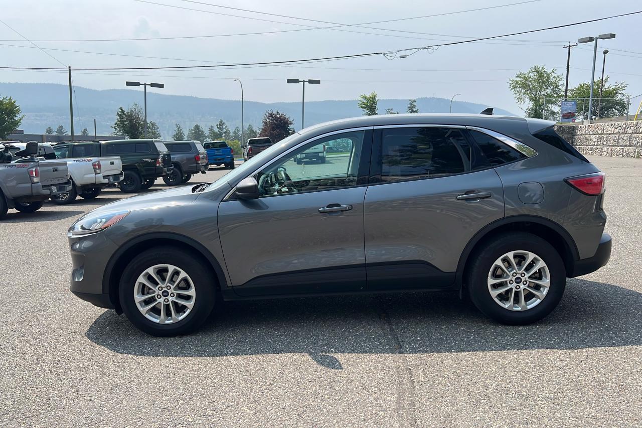 2022 Ford Escape SE AWD Photo3
