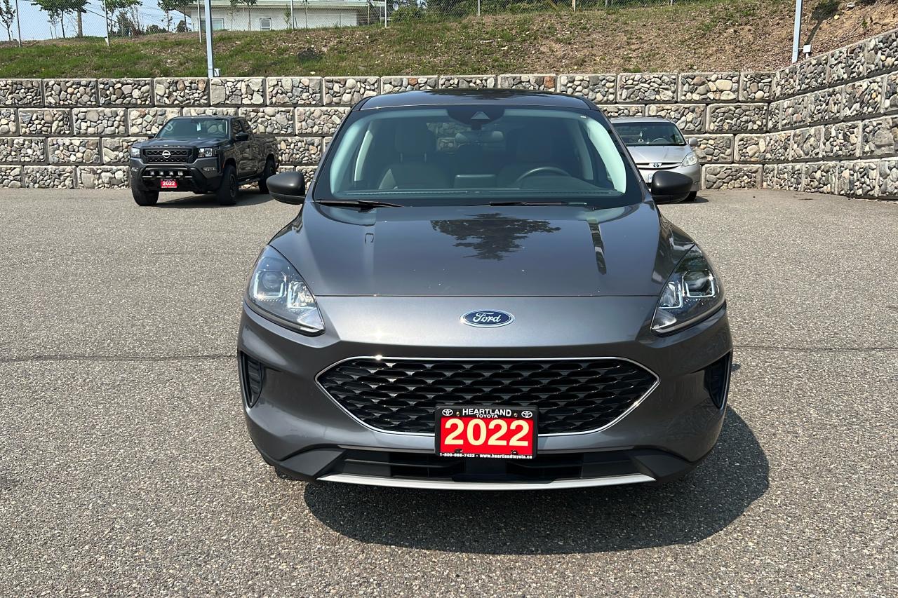 2022 Ford Escape SE AWD Photo1