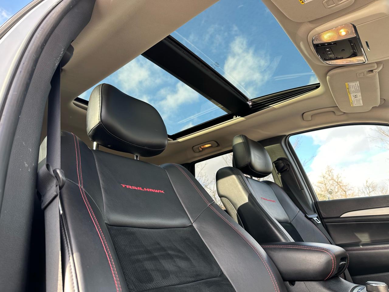 2013 Jeep Grand Cherokee TRAIL HAWK - Photo #14