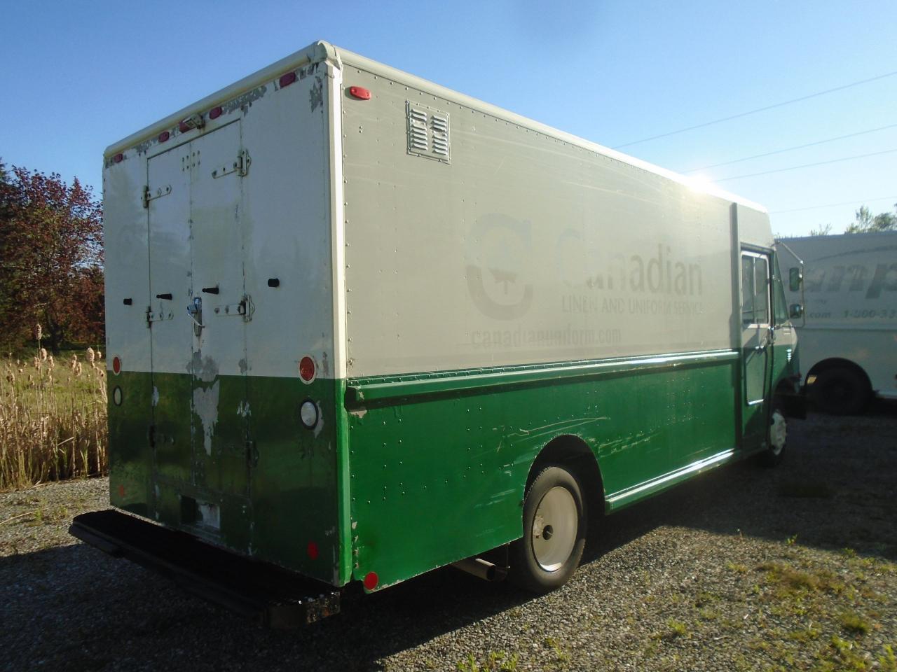 2006 Freightliner MT Stepvan - Photo #8