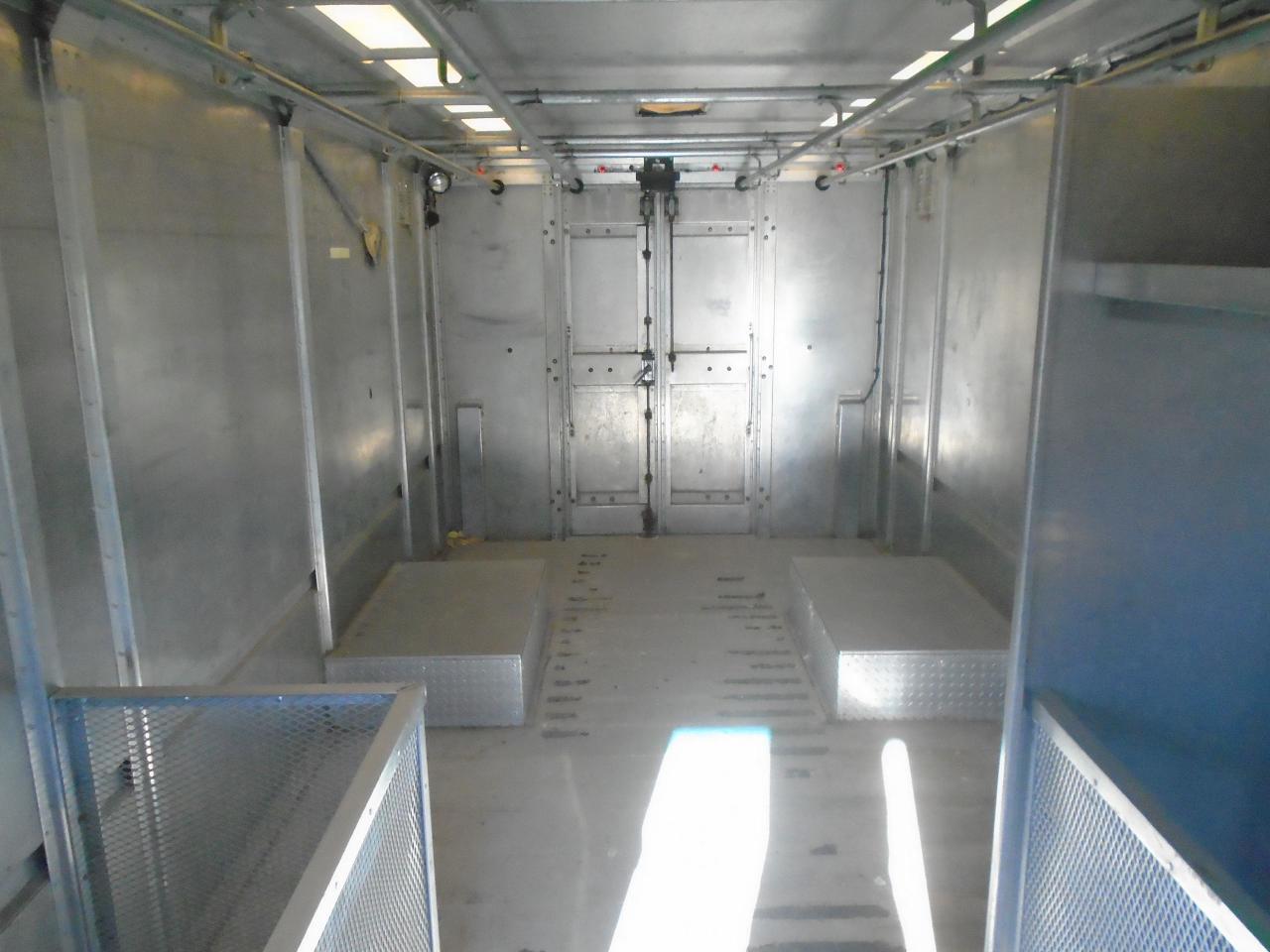 2006 Freightliner MT Stepvan - Photo #24