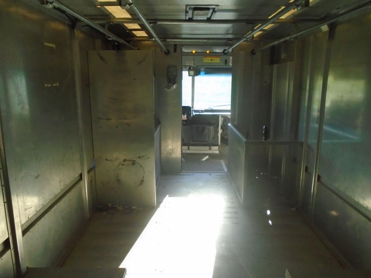 2006 Freightliner MT Stepvan - Photo #27