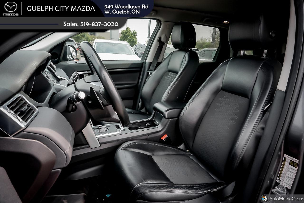 2016 Land Rover Discovery Sport SE Photo