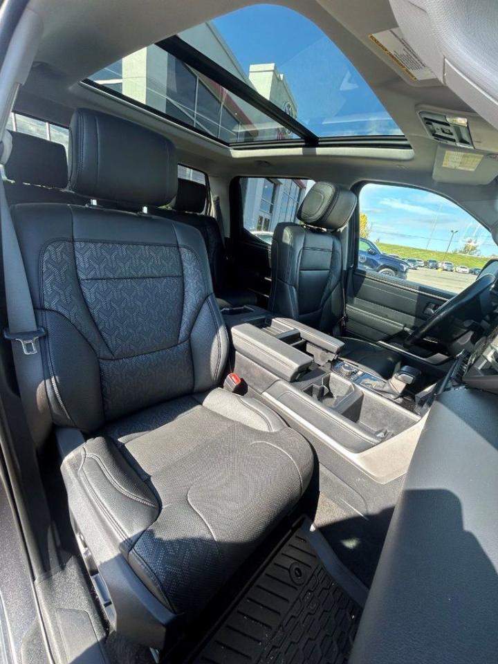2022 Toyota Tundra Limited  Photo2