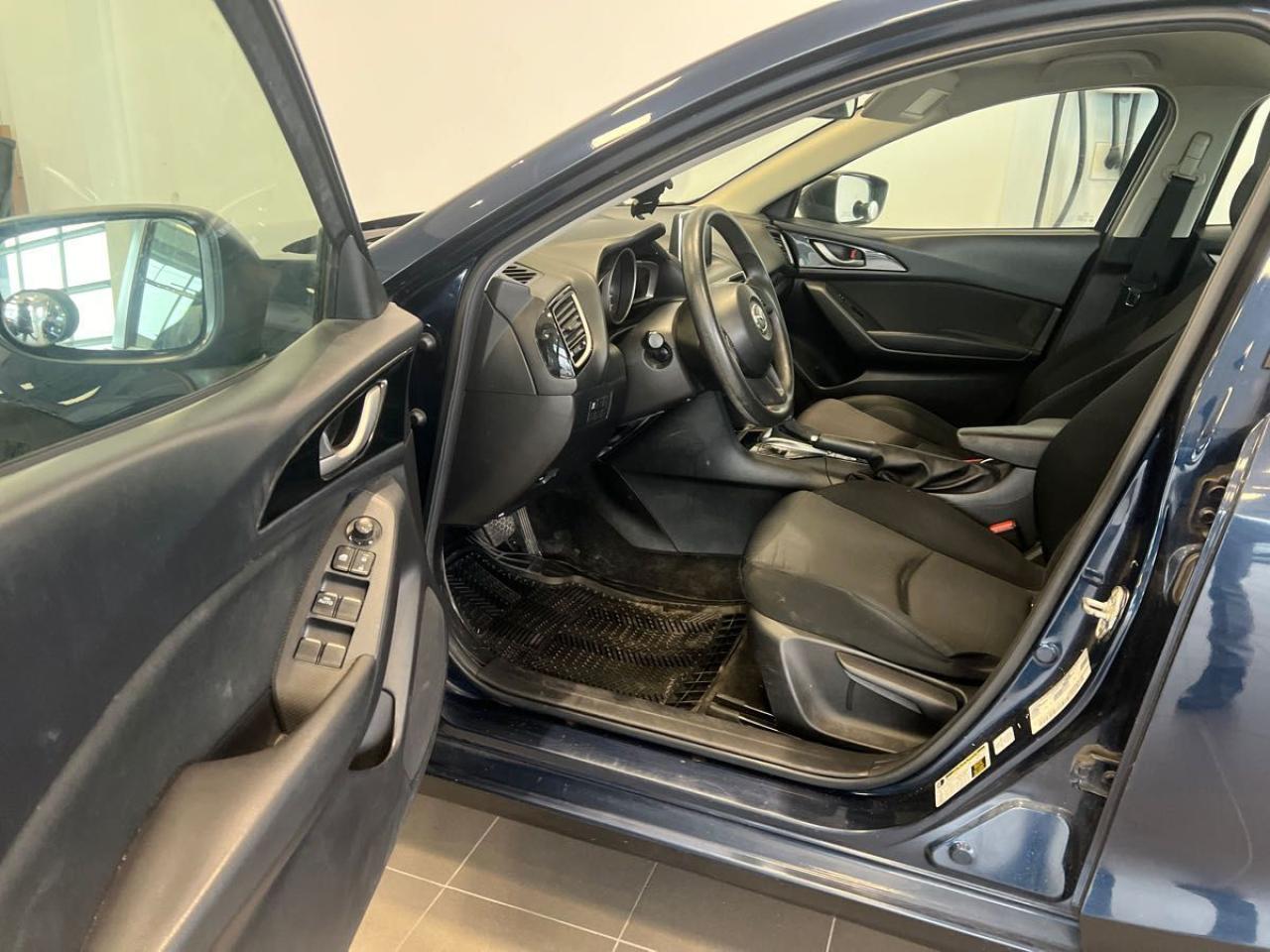 2016 Mazda MAZDA3 GX Photo4