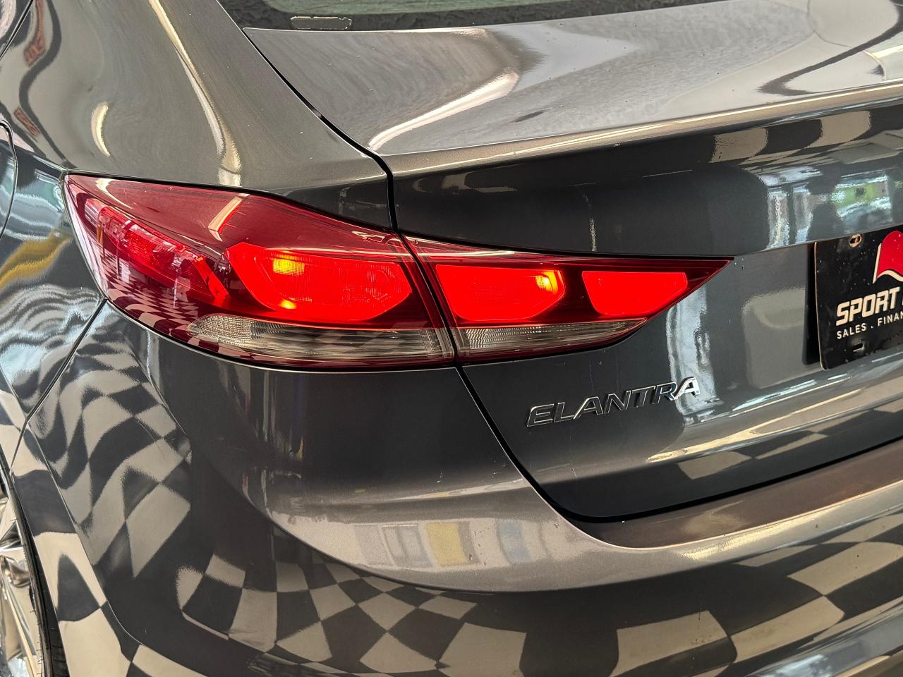 2017 Hyundai Elantra GL+APPLEPLAY+New Tires+HEATED SEATS+CLEAN CARFAX - Photo #55