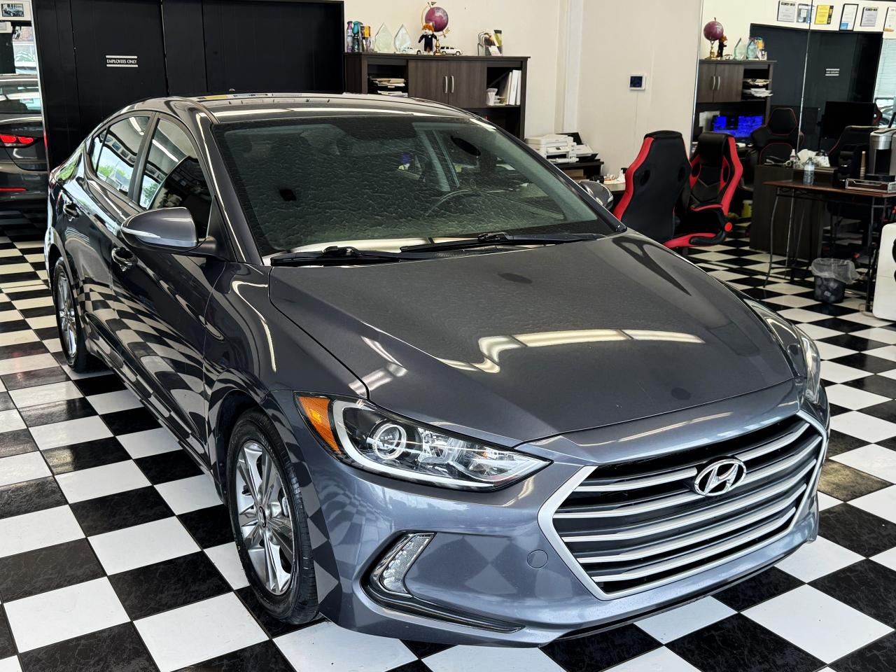 2017 Hyundai Elantra GL+APPLEPLAY+New Tires+HEATED SEATS+CLEAN CARFAX Photo63