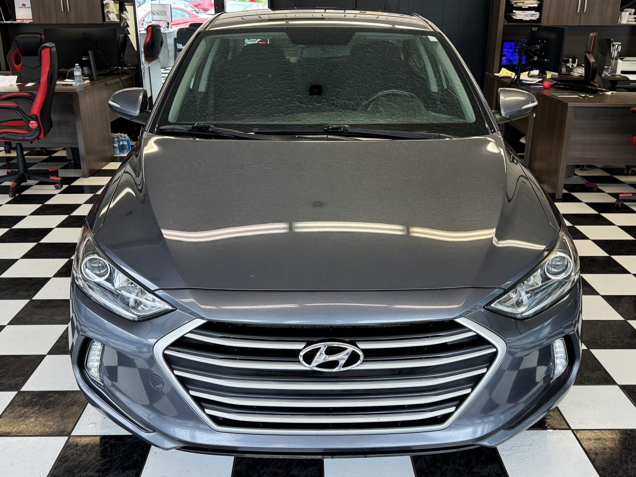 2017 Hyundai Elantra GL+APPLEPLAY+New Tires+HEATED SEATS+CLEAN CARFAX Photo64