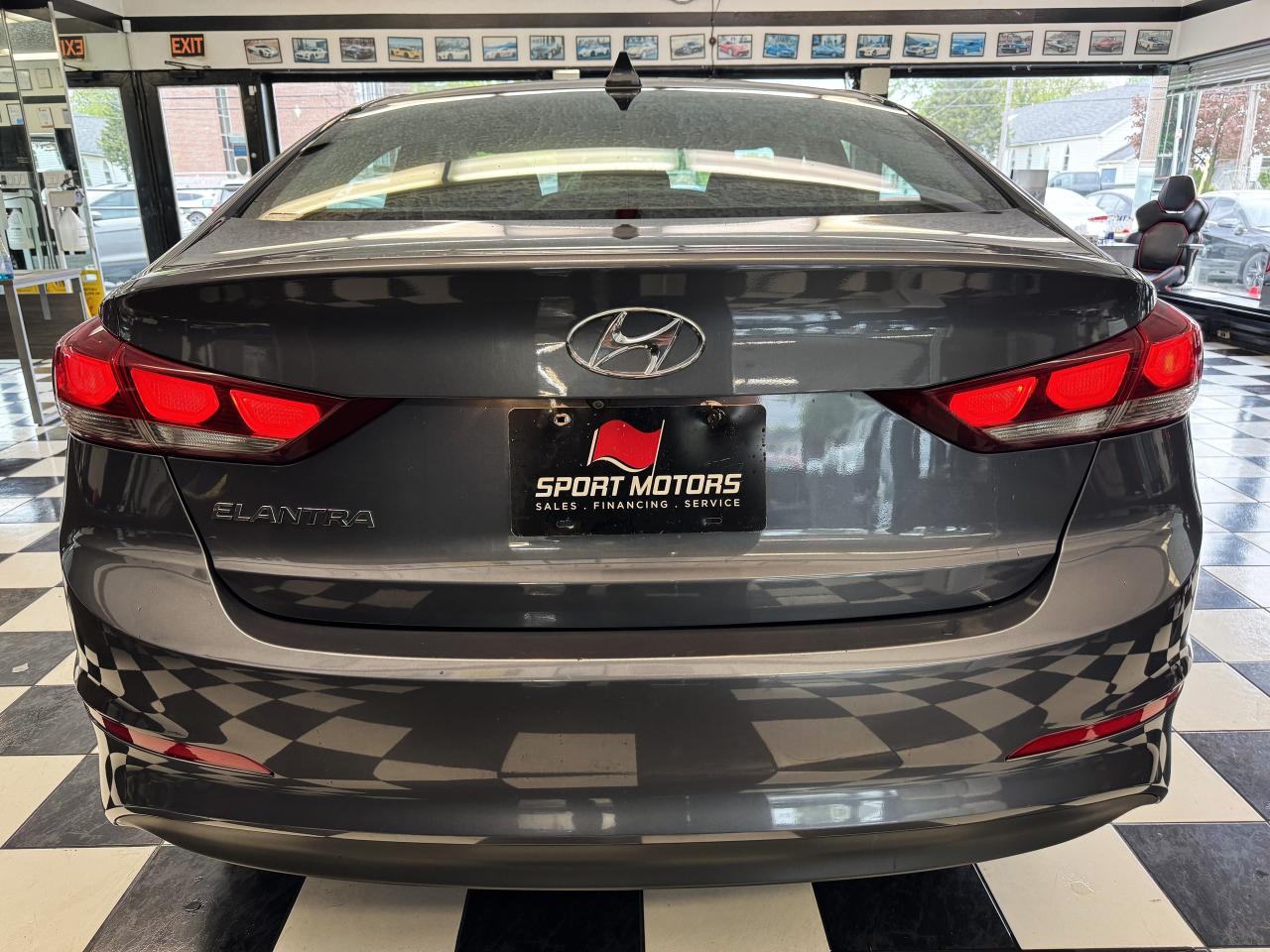 2017 Hyundai Elantra GL+APPLEPLAY+New Tires+HEATED SEATS+CLEAN CARFAX Photo61