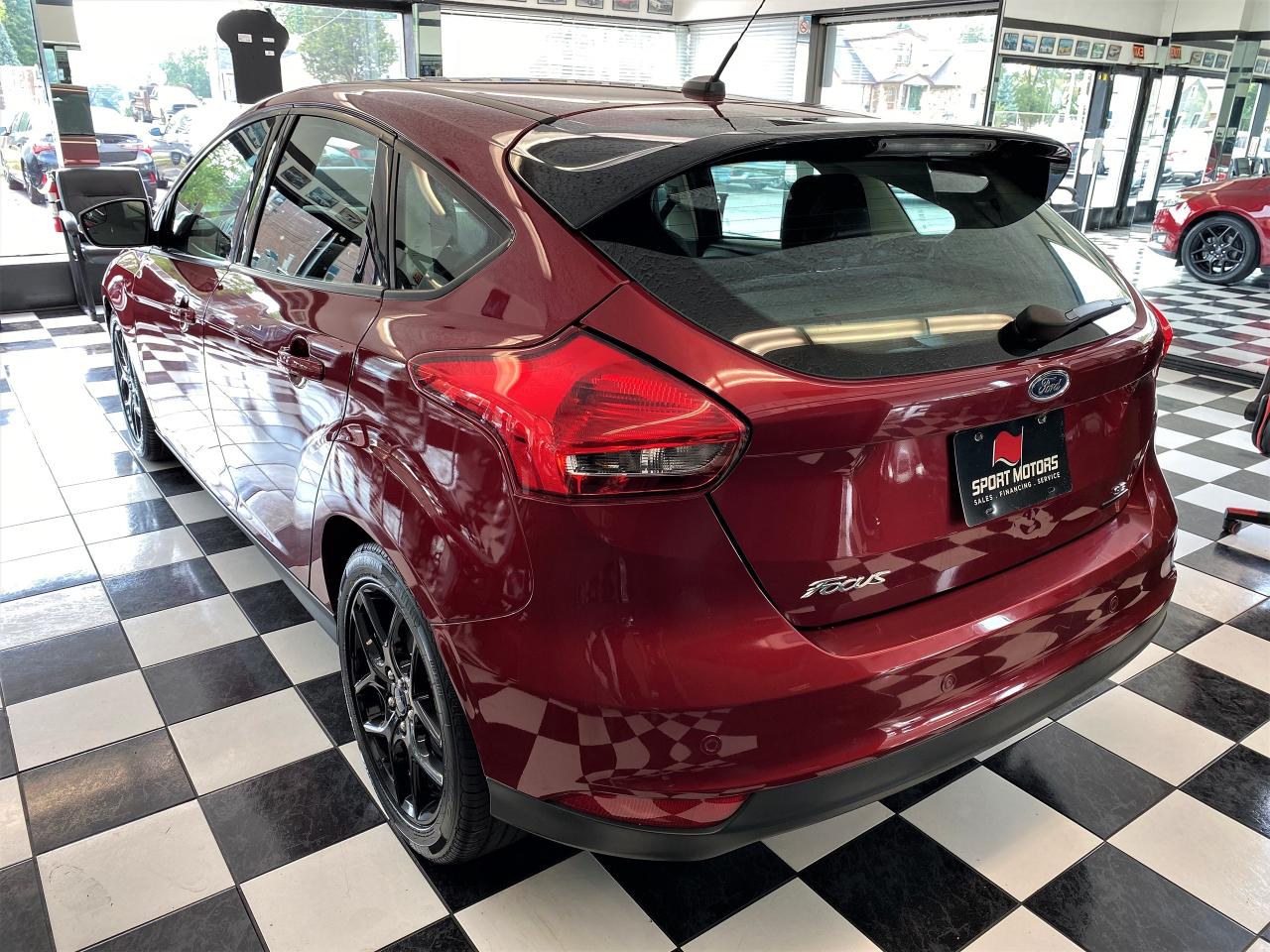2016 Ford Focus SE Hatchback Heated Seats+Steering+Cam+CLEANCARFAX Photo56