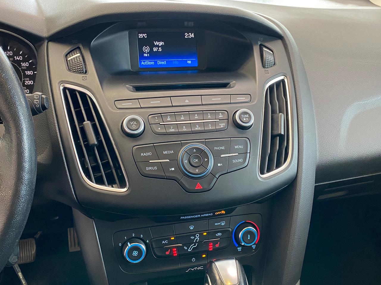2016 Ford Focus SE Hatchback Heated Seats+Steering+Cam+CLEANCARFAX - Photo #8
