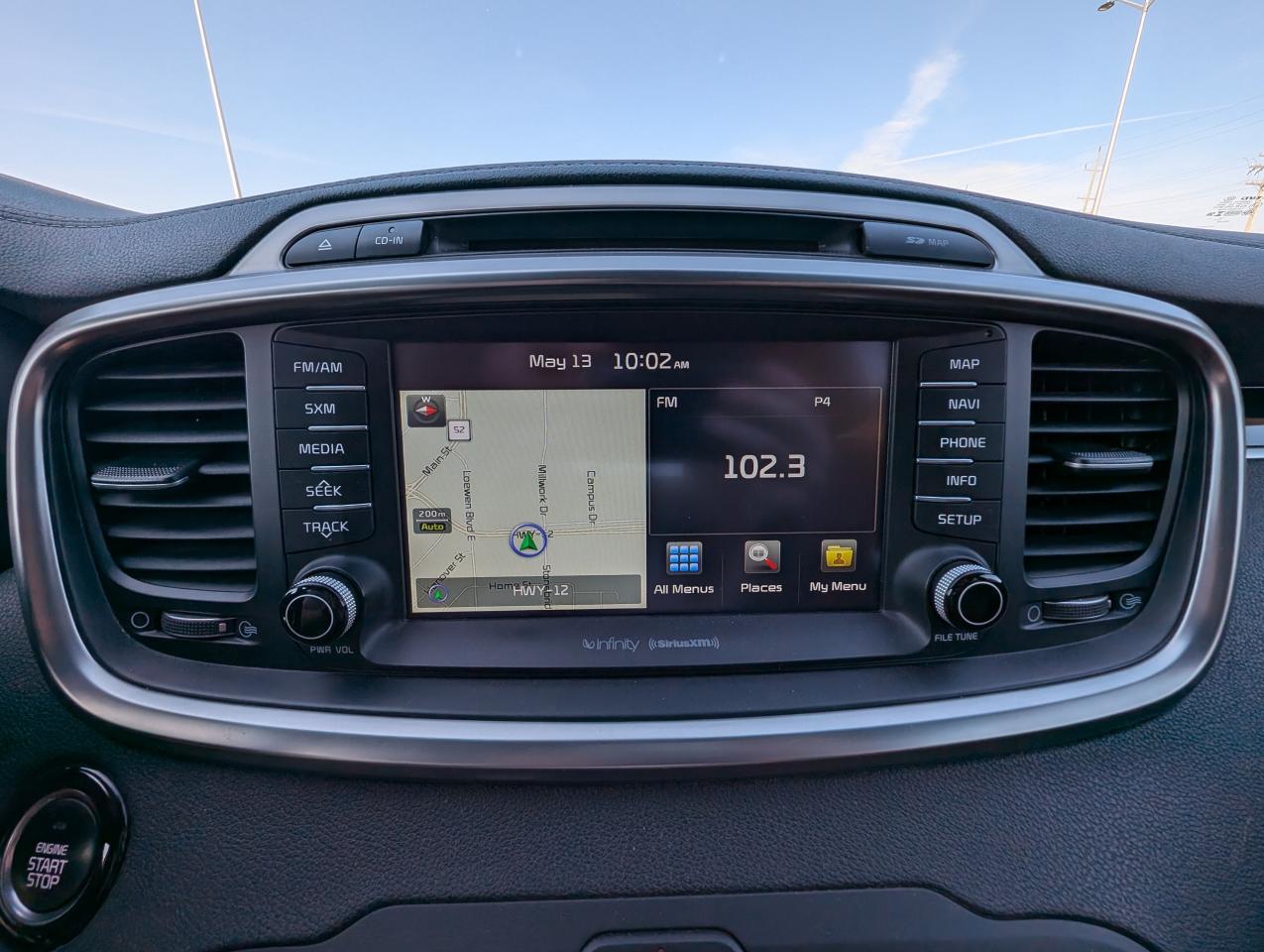 2016 Kia Sorento SX | Leather | Cooled Seats | Blind Spot Monitor - Photo #12