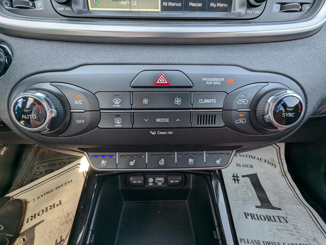 2016 Kia Sorento SX | Leather | Cooled Seats | Blind Spot Monitor - Photo #11
