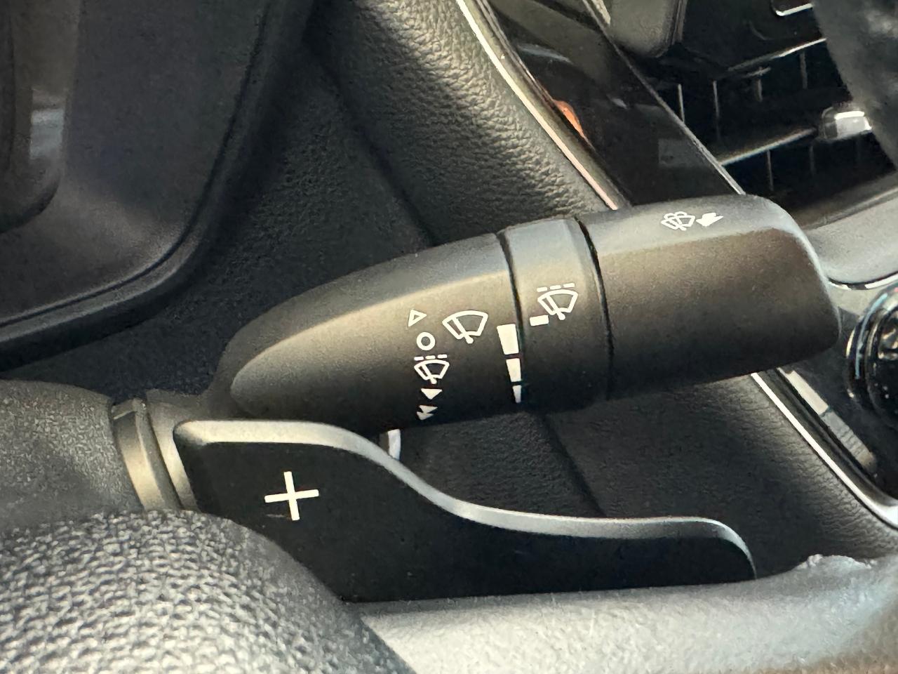 2022 Toyota Corolla SE+Camera+ApplePlay+Push Start+CLEAN CARFAX - Photo #47