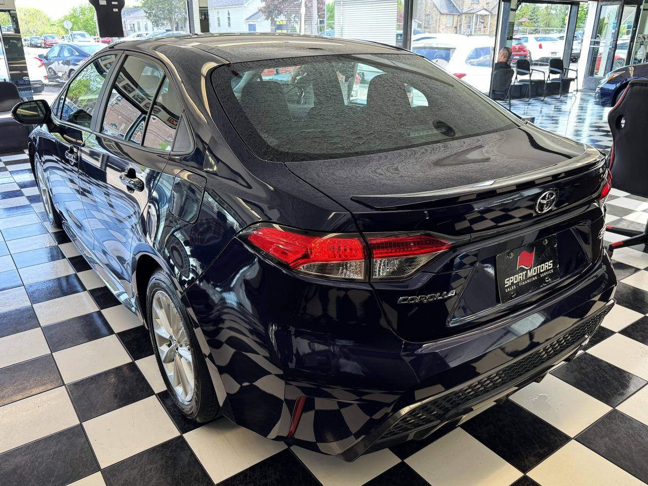 2022 Toyota Corolla SE+Camera+ApplePlay+Push Start+CLEAN CARFAX - Photo #2