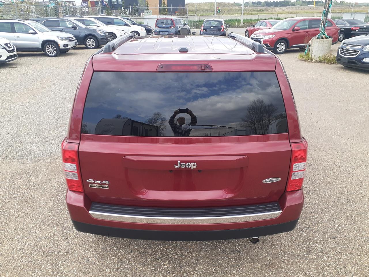 2017 Jeep Patriot High Altitude, AWD Lther, Sunroof, Htd Seats, Nav - Photo #6