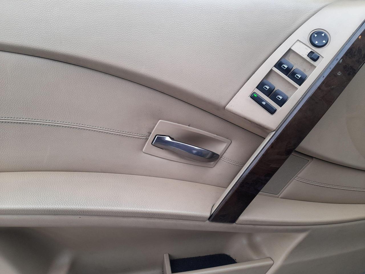 2006 BMW 5 Series 525XI-AWD-LEATHER-SUNROOF-ALLOYS-EXTRA CLEAN Photo