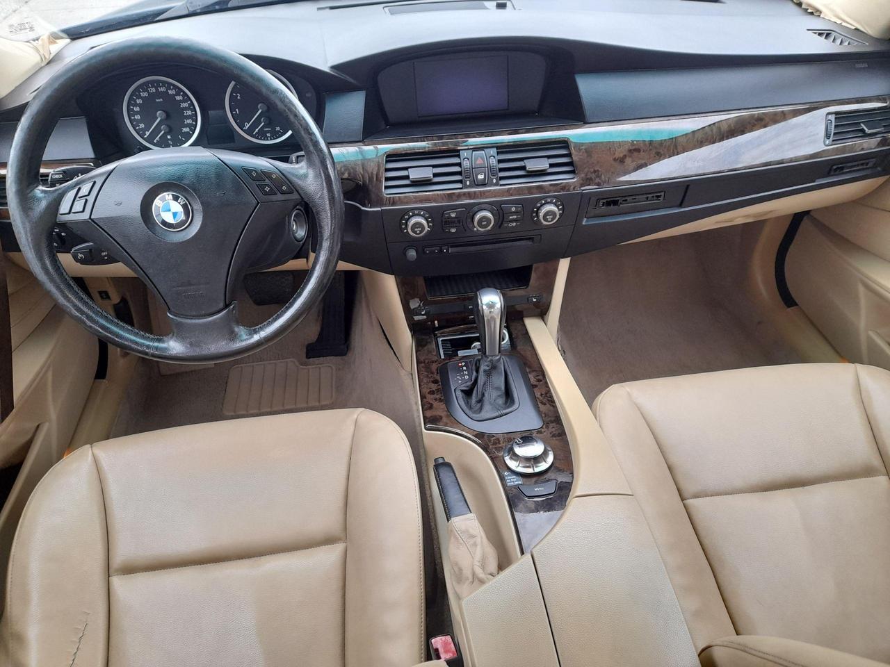 2006 BMW 5 Series 525XI-AWD-LEATHER-SUNROOF-ALLOYS-EXTRA CLEAN Photo