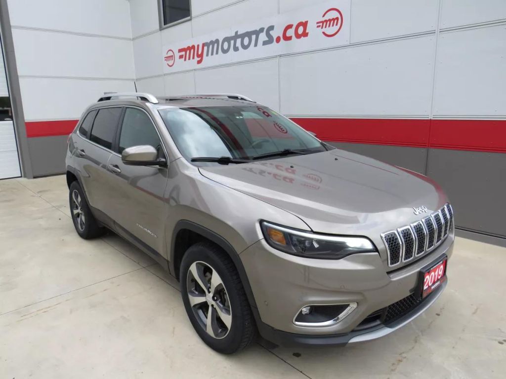 Used 2019 Jeep Cherokee Limited (**4X4**V6**ALLOY WHEELS**POWER DRIVERS/PASSENGERS SEAT**LEATHER**PANORAMIC ROOF**POWER HATCH**MEMORY DRIVERS SEAT**PUSH BUTTON START**BACKUP CAMERA**DUAL CLIMATE CONTROL**AUTO START/STOP**USB/AUX**NAVIGATION**LANE DEPARTURE ALERT** PARKING SENSOR for Sale in Tillsonburg, Ontario