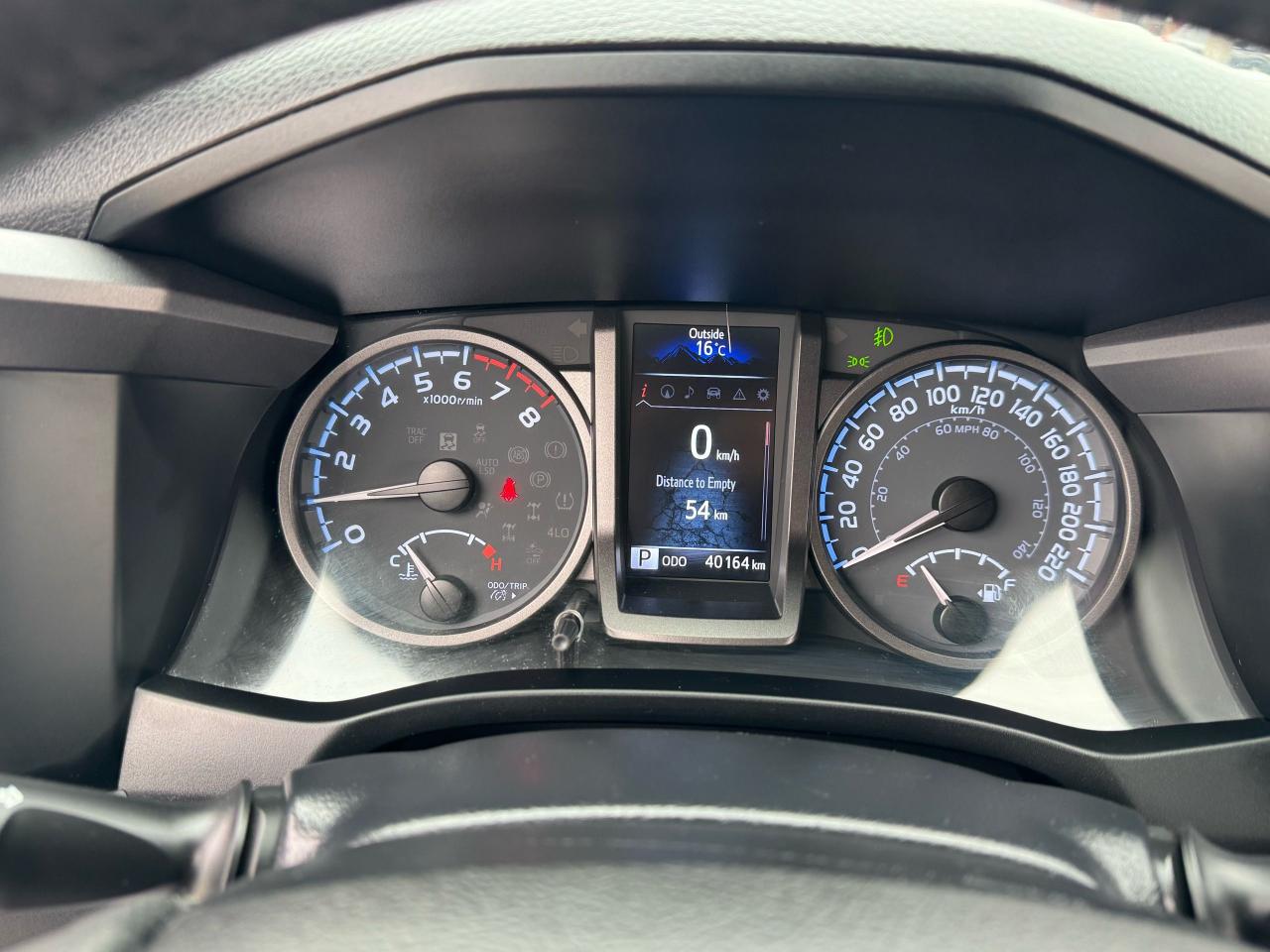 2022 Toyota Tacoma TRD Sport - Photo #14