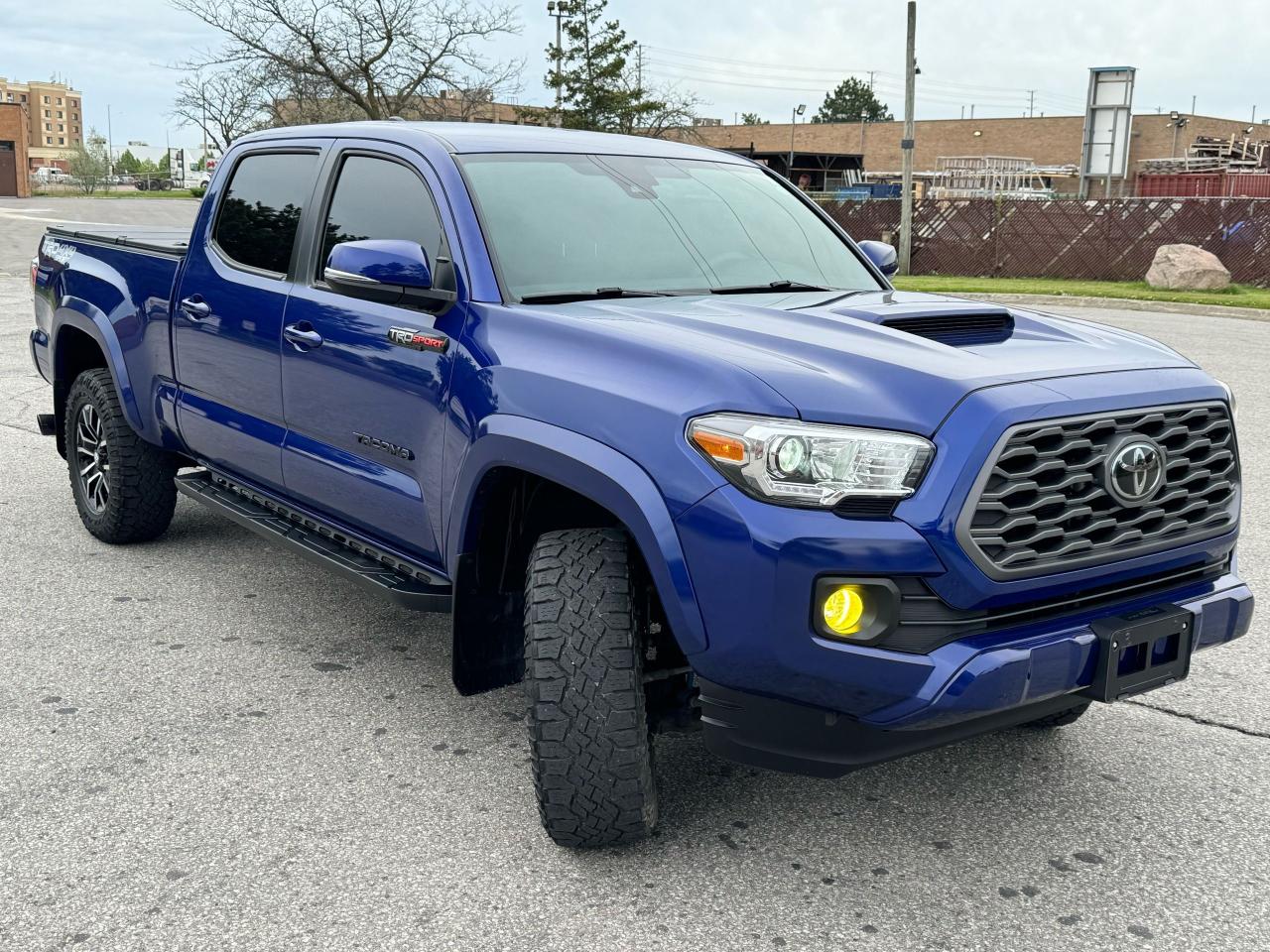 2022 Toyota Tacoma TRD Sport - Photo #2