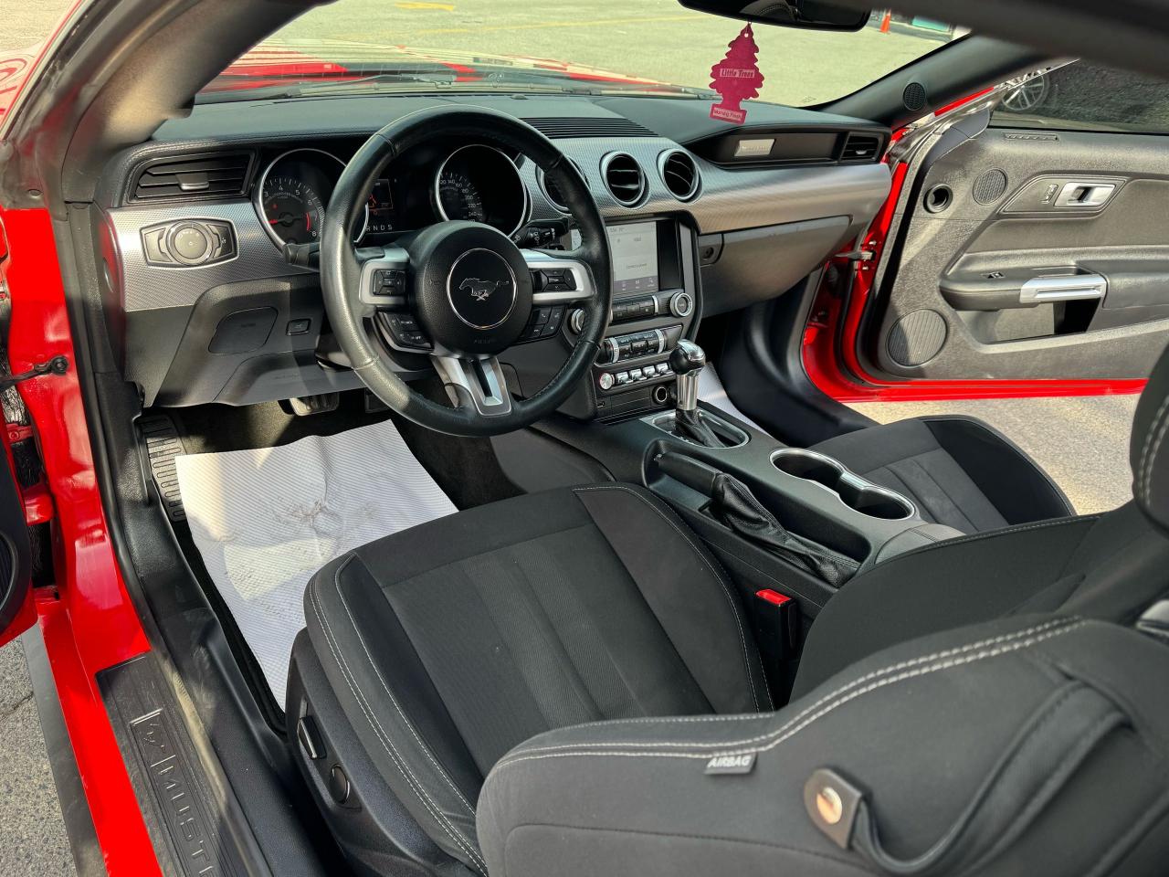 2019 Ford Mustang EcoBoost - Photo #12