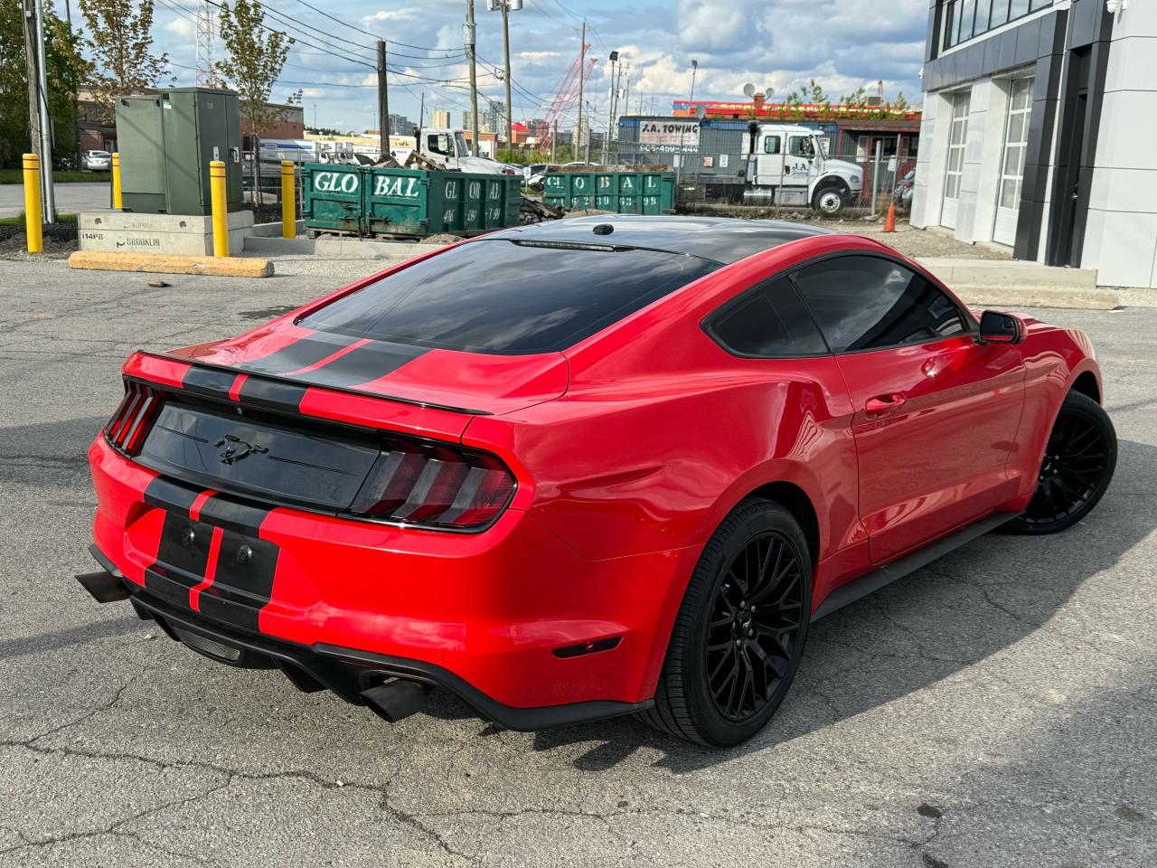 2019 Ford Mustang EcoBoost Photo4