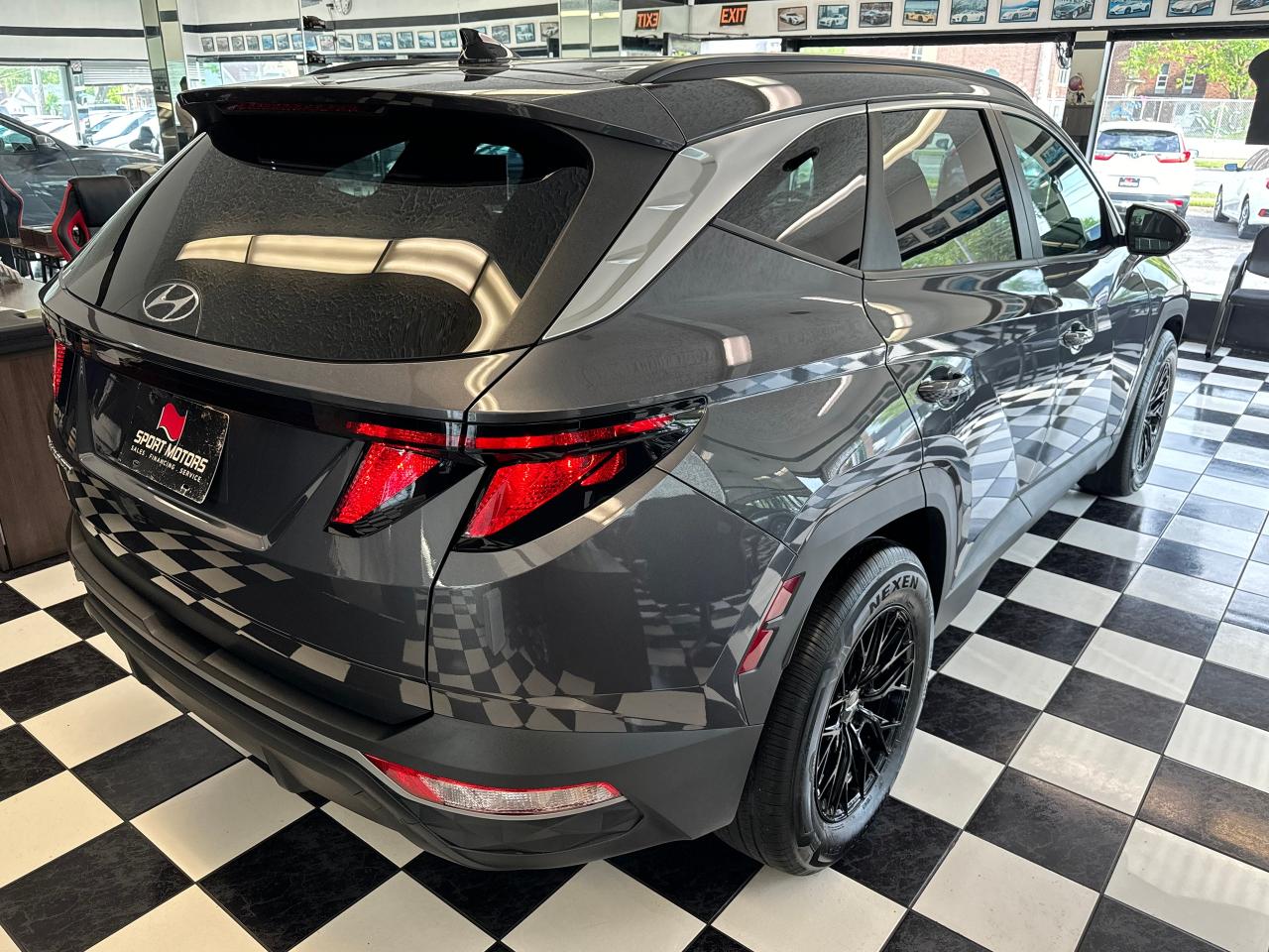2023 Hyundai Tucson Preferred+Adaptive Cruise+Lane Keep+CLEAN CARFAX Photo4