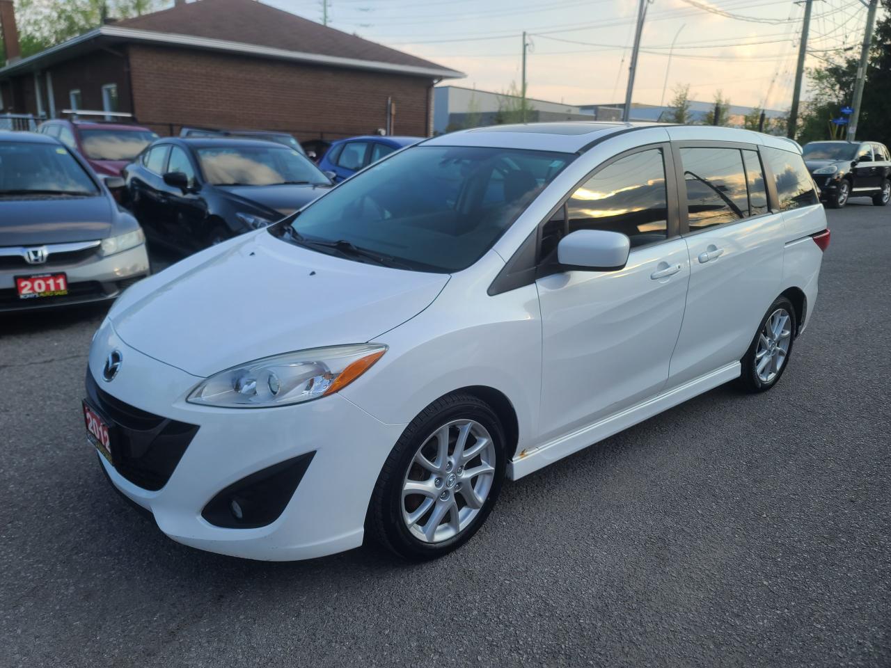 Used 2012 Mazda MAZDA5 GT/AUTO/6 PASS/ACCIDENT FREE/LEATHER/SUNROOF/193KM for sale in Ottawa, ON