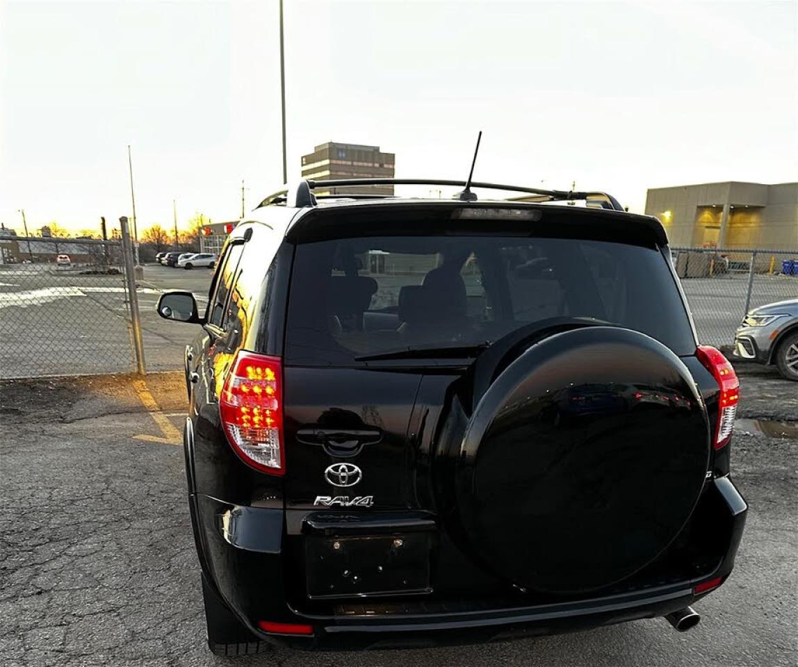 2011 Toyota RAV4 Limited 4WD - Photo #5