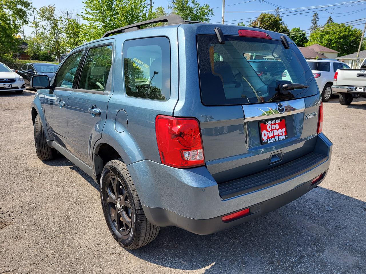 2010 Mazda Tribute GS Photo2
