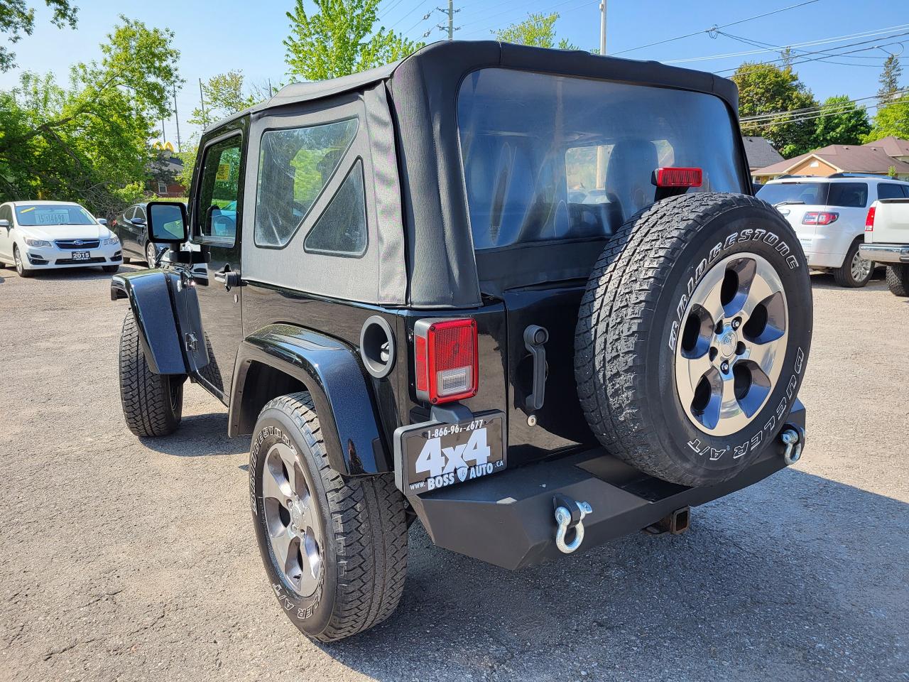 2014 Jeep Wrangler Sport 4WD Photo3