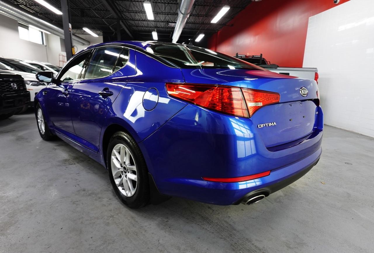 2011 Kia Optima PANO ROOF,ONE OWNER,NO ACCIDENT - Photo #6