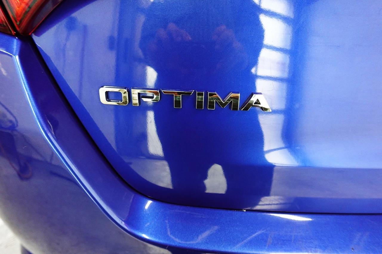 2011 Kia Optima PANO ROOF,ONE OWNER,NO ACCIDENT - Photo #7