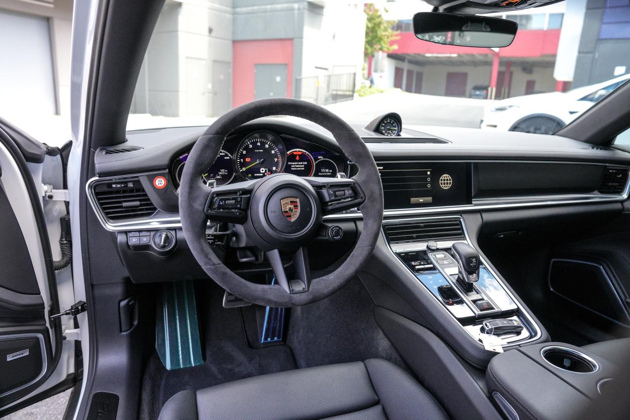 2023 Porsche Panamera 4E-hybrid Platinum Edition - Photo #11