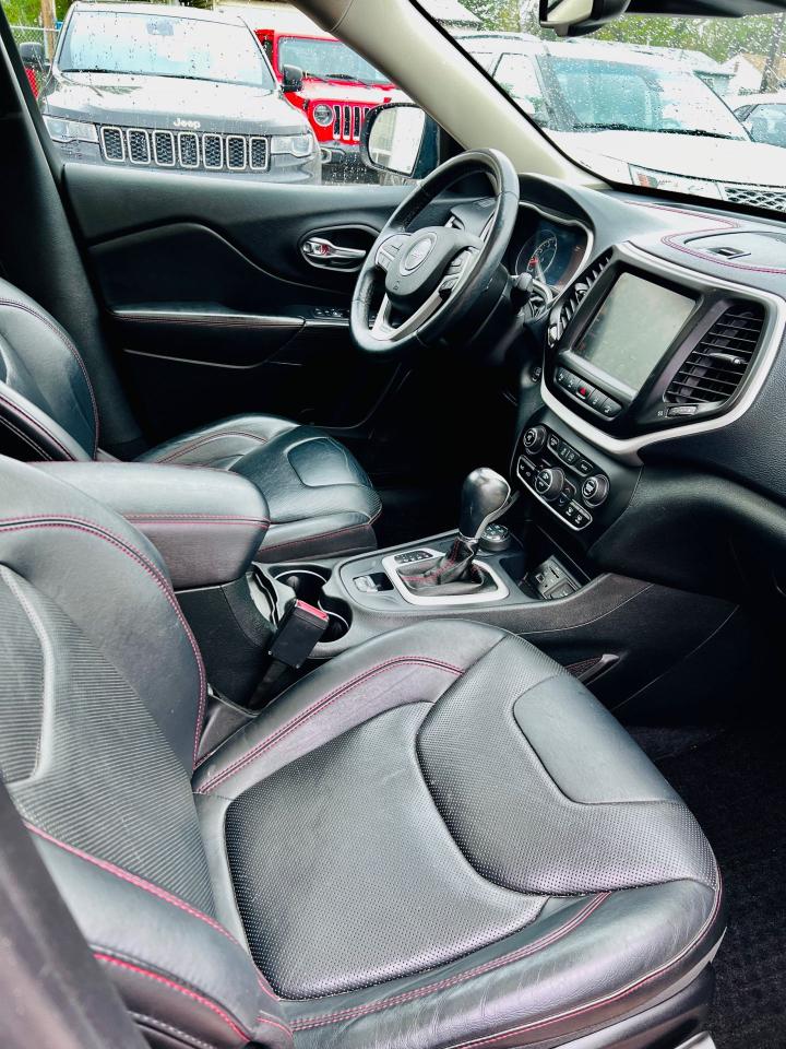 2015 Jeep Cherokee Trailhawk - Photo #9