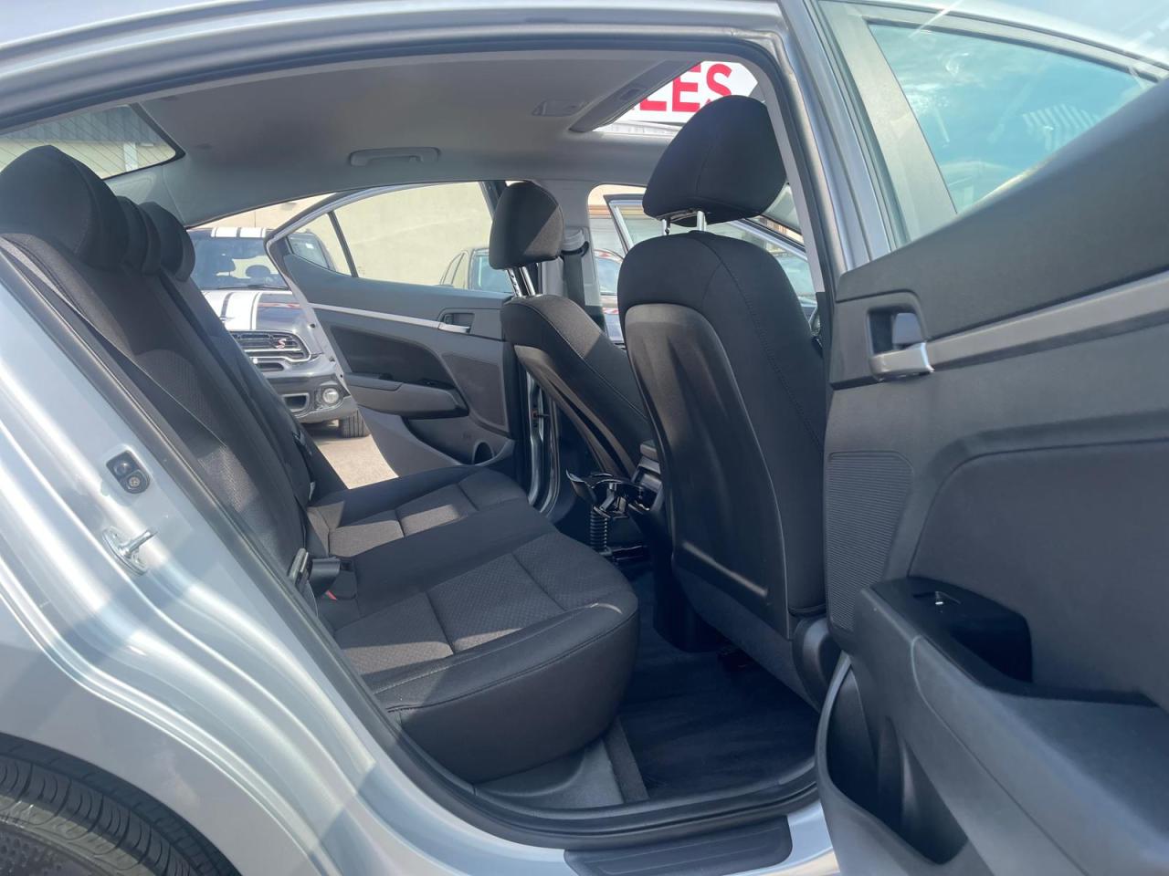 2020 Hyundai Elantra AUTO LOW KM NO ACCIDENT BLIND SPOT LANE KEEP B-T - Photo #13