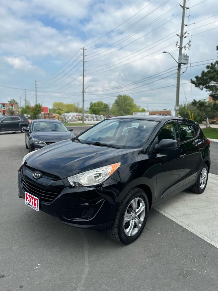 <div>2011 Hyundai Tucson 2.4L</div><div> </div><div>certified </div><div>no accidents </div><div>carfax available </div><div> </div>