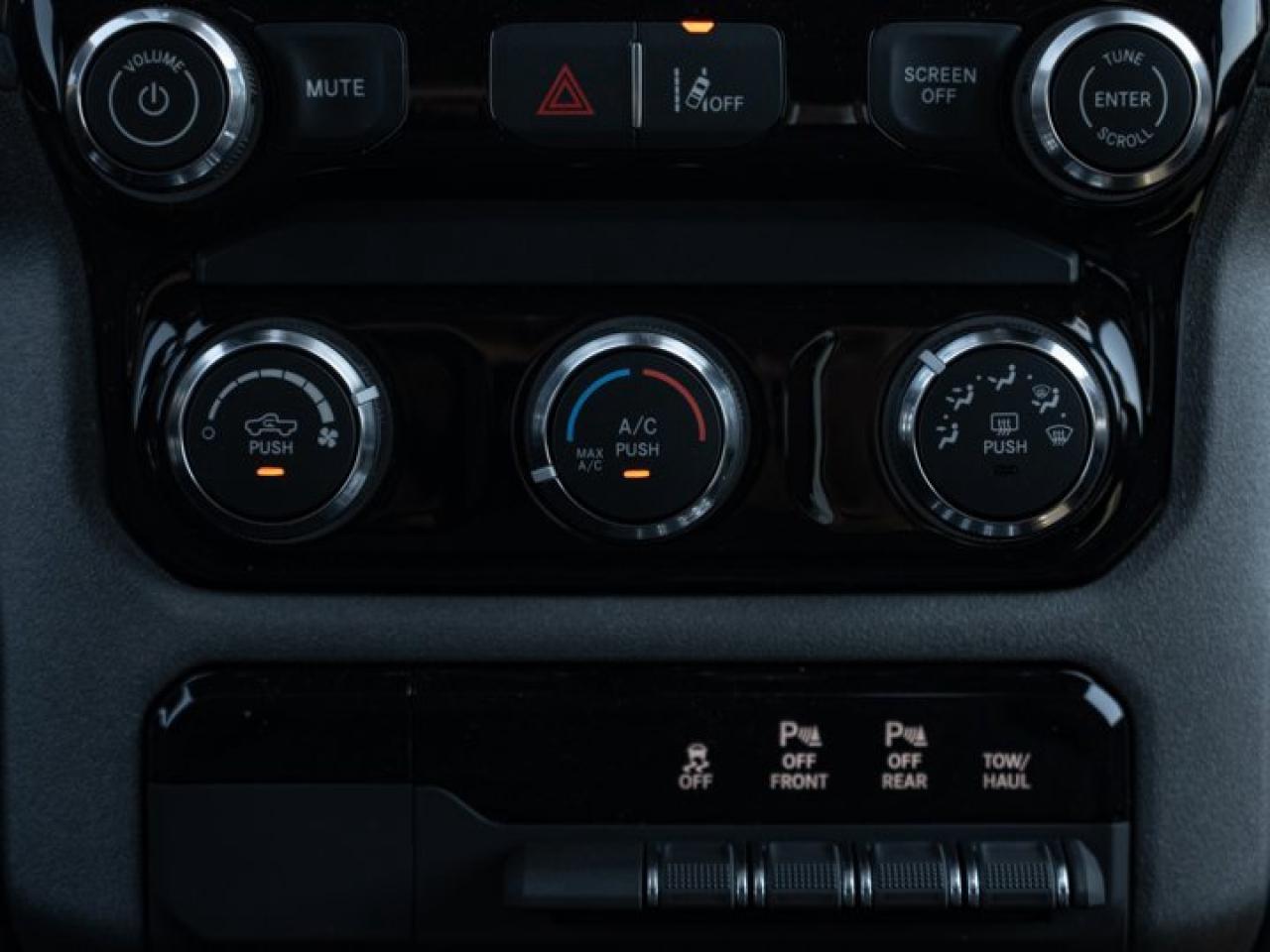 2025 RAM 1500 TRADESMAN Photo