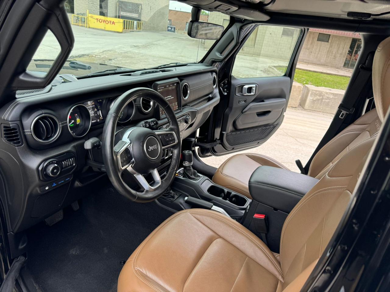 2021 Jeep Wrangler Unlimited Sahara - Photo #12