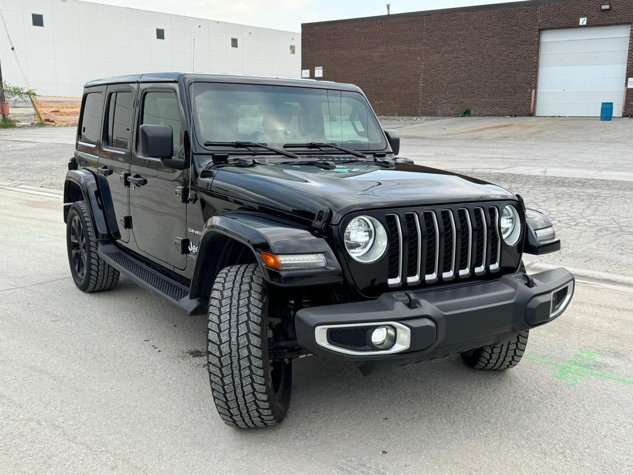 2021 Jeep Wrangler Unlimited Sahara Photo2
